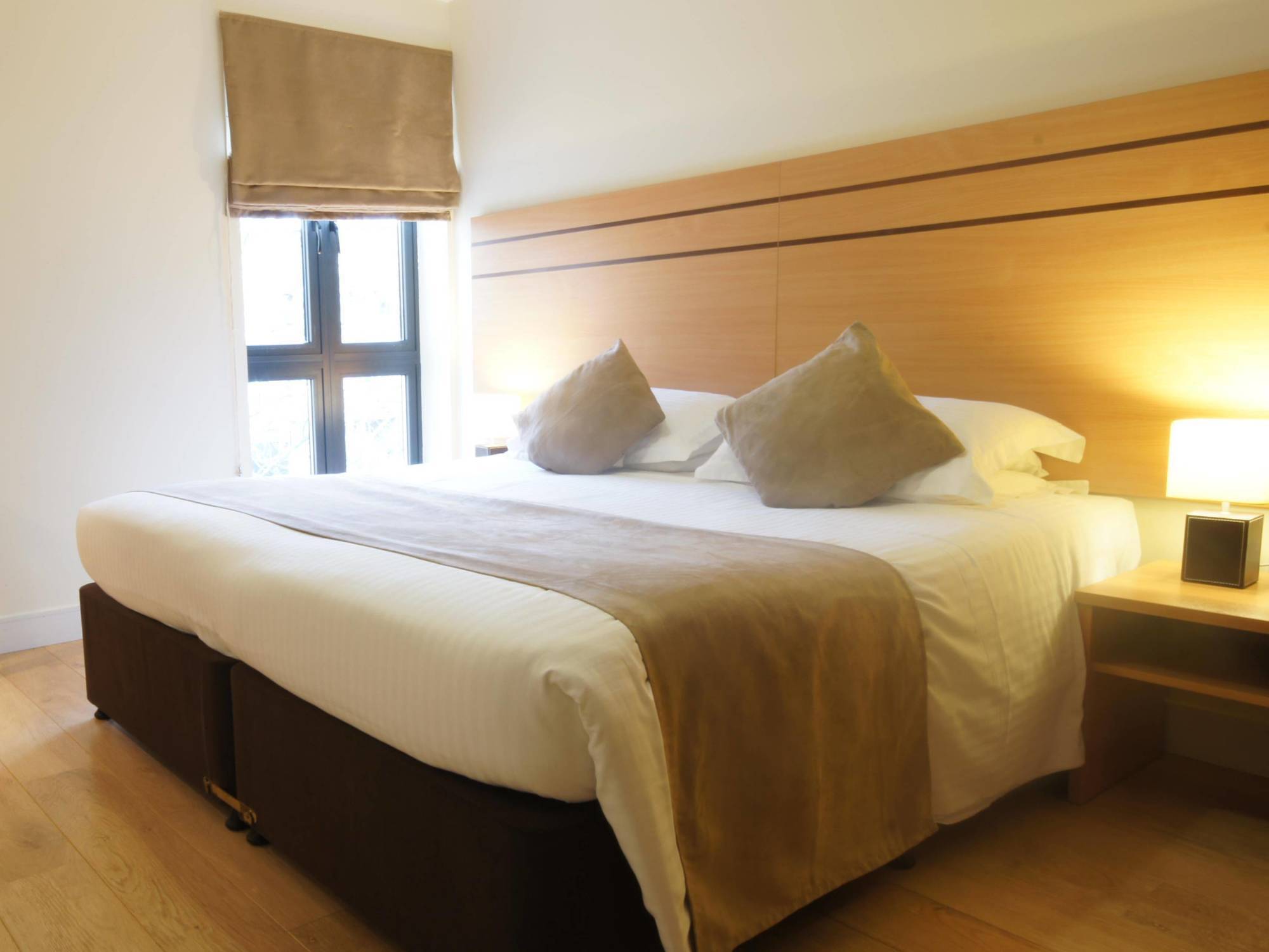 Lodge Drive Serviced Apartments Enfield Dış mekan fotoğraf