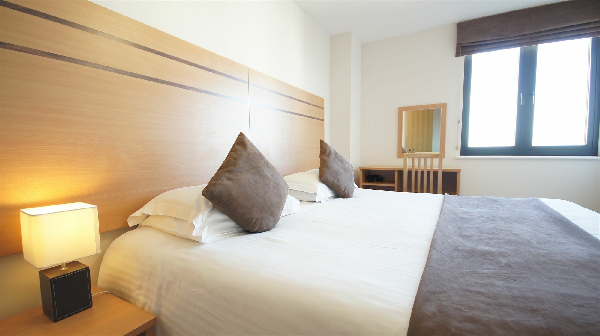 Lodge Drive Serviced Apartments Enfield Dış mekan fotoğraf
